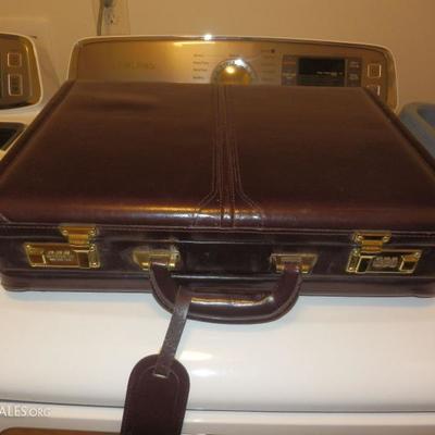 LEATHER BRIEF CASE