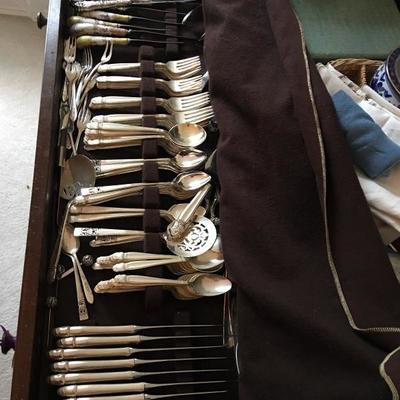 Silver plated flatware set