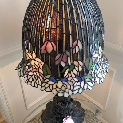 Dale Tiffany signed stain glass lamp 