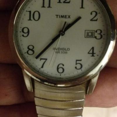 Mens Timex Indiglo Watch w/Date