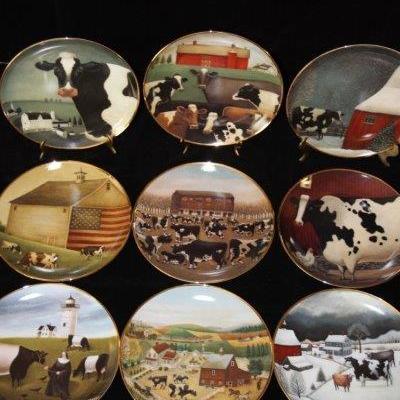 Franklin Mint American Folk Art Collection of Cow Plates