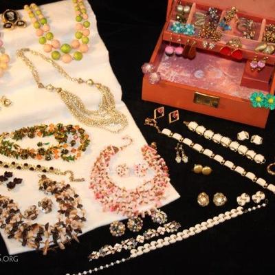 Costume Jewelry - Sets