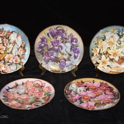 Princess Grace Foundation Floral Plates