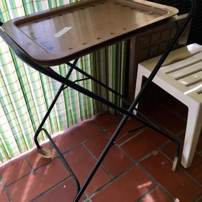 TV tray on rollers