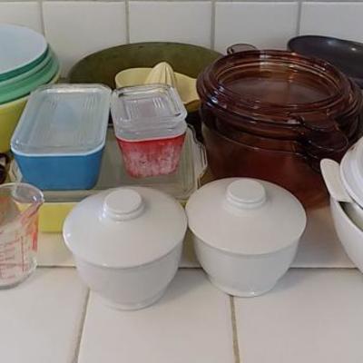 EHT040 Pyrex Bowls & Other Useful Glass Bowls
