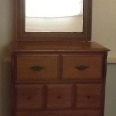 EHT108 Solid Wood Dresser & Attached Mirror
