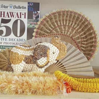 EHT042 Hawaii Coffee Table Book, Lei, Shell Basket & More
