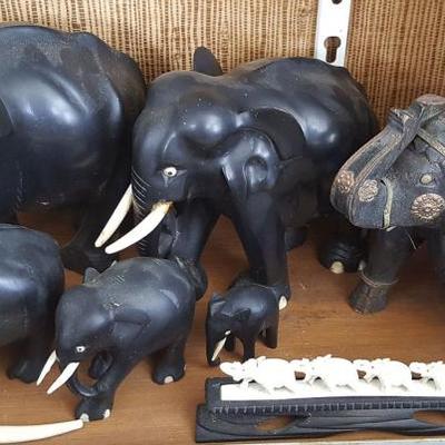 EHT013 Family of Elephants - Wood, Stone, Bone & More
