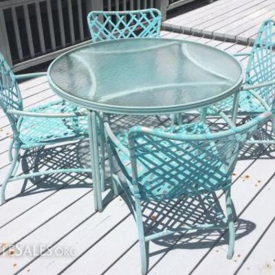 EHT225 Outside Patio Table and Chairs
