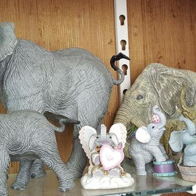 EHT019 Elephant Figurines - Plastic, Resin & More
