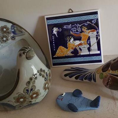 EHT053 Mexican Bird Pottery and Ceramic Tile 
