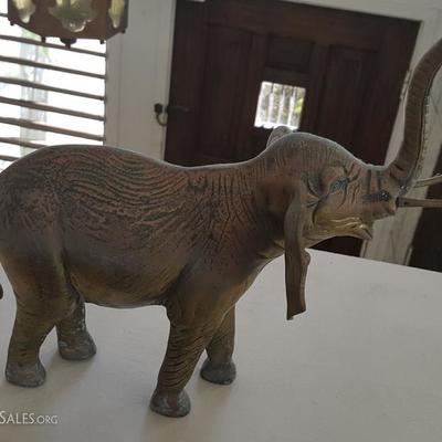 EHT047 Large Brass Collectible Elephant
