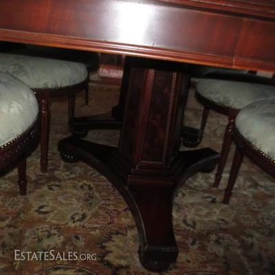 Stunning Safavieh Mahogany Dining Room Table with 2 Leaves & 8 Chairs