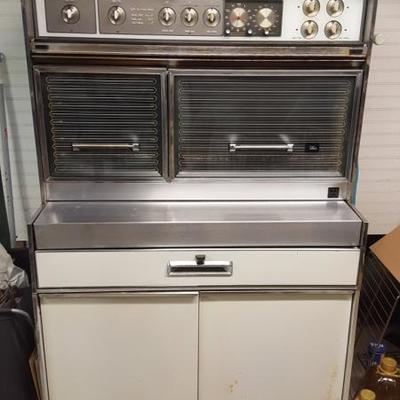 Mid Century Frigidaire Imperial electric stove. Works great!