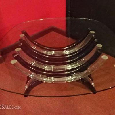MID CENTURY MODERN BLACK AND CLEAR ACRYLIC COFFEE TABLE