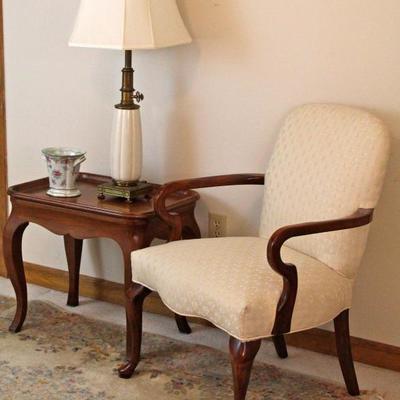 upholstered arm chair, side table, ceramic & brass lamp, Port Royal vase, wool area rug