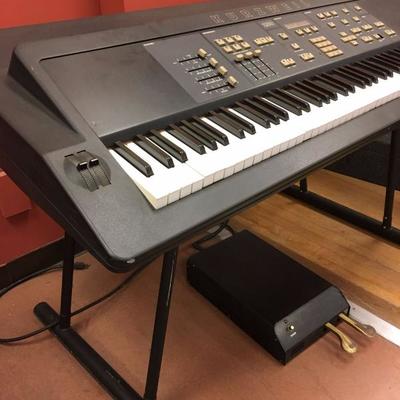 Vintage Kurzweil Digital Piano