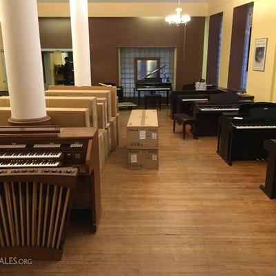 Roland Digital Pianos, From Floor Models to NIB! 
