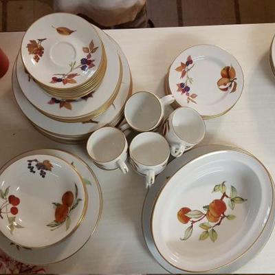 Large Collection Of Royal Worcester Evesham 1961