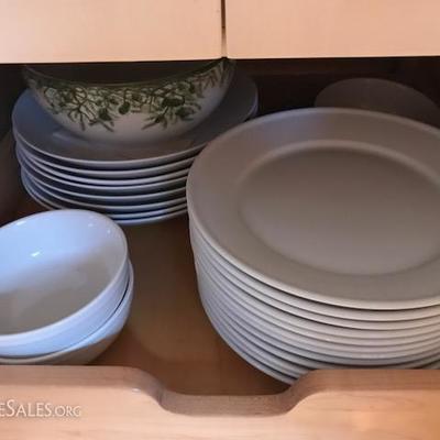 Williams Sonoma Dishes