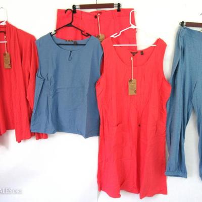 Women's La Naturelle clothing. Everything is brand new with tags.