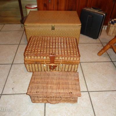 Vintage Picnic basket