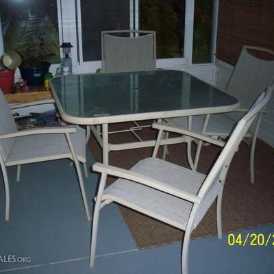 Patio Table with 4 chairs