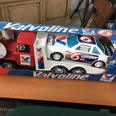 Valvoline truck