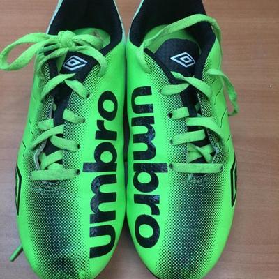 Soccer cleats