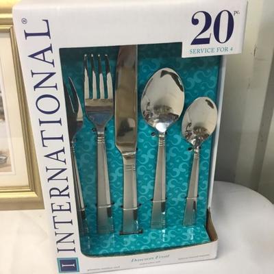 Stainless steel silverware 