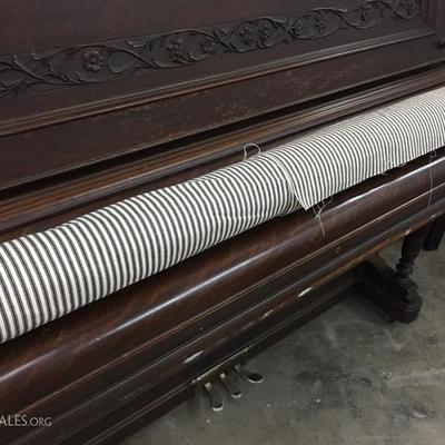 Fabric bolt stripe pattern