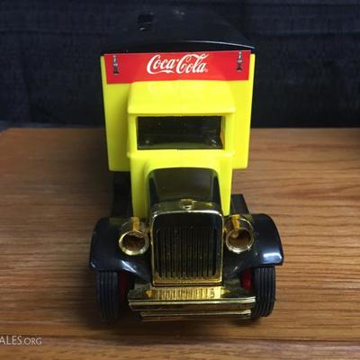 Coca-Cola truck clock plays music
