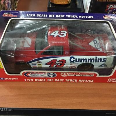 Die cast truck number 43 Cummins