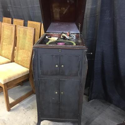 Victrola record player does not work
