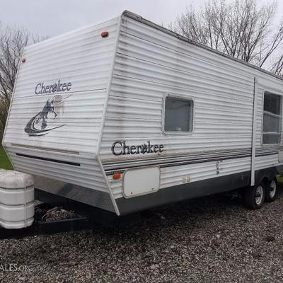2004 Forest River Cherokee 27' Camper