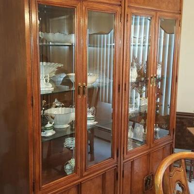 China cabinet to the dining room
