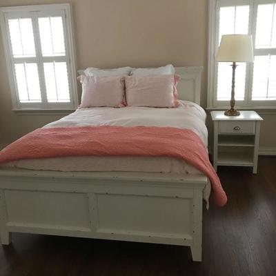 Pottery Barn Queen Size Bed