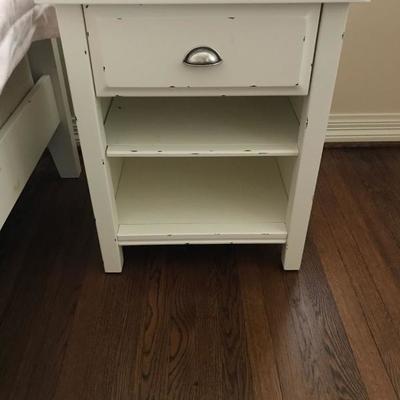 Pottery Barn White End Table