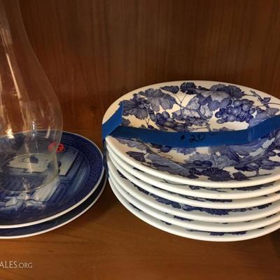 Primula S.R.L Made in Italy - Set of 6 blue and white dishes $20