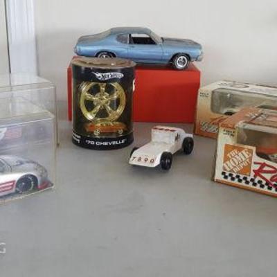 DCK047 Collectible Diecast Cars - Hot Wheels, Ertl, Brookfield & More
