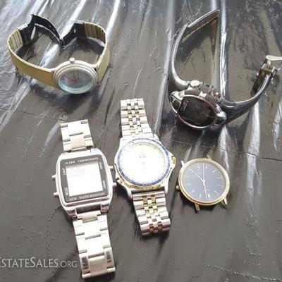 DCK032 More Watches - Timex Indiglo, Smash! & More
