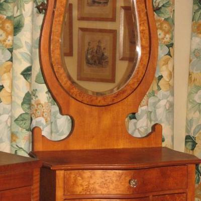 Rare antique Baltimore Hepplewhite Serpentine 3 drawer tiger maple gentleman's shaving stand with chaval mirror
