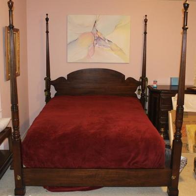 Full size four poster bed
