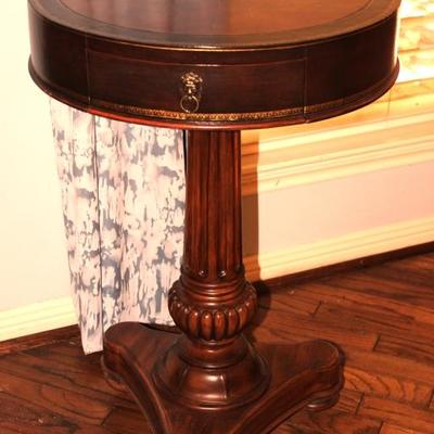end table by Thomasville
