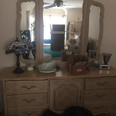 Dresser with mirror 