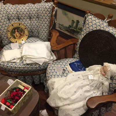 Dolls and vintage linens 
