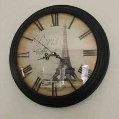 Paris clock 