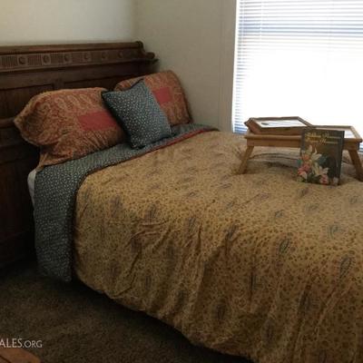 Queen mattress and bed frame 