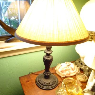 Atwater Kent lamp 