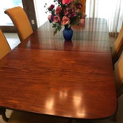 Vintage Dining Table, 3 leaves and 6 chairs with pretty soft yellow crushed velvet